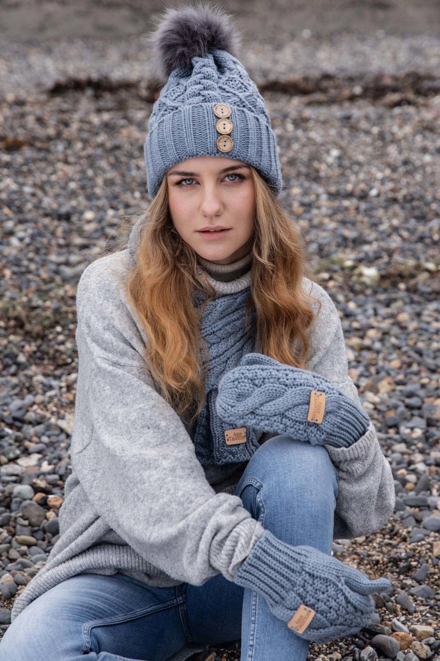 Aran Cable Mitts - Slate