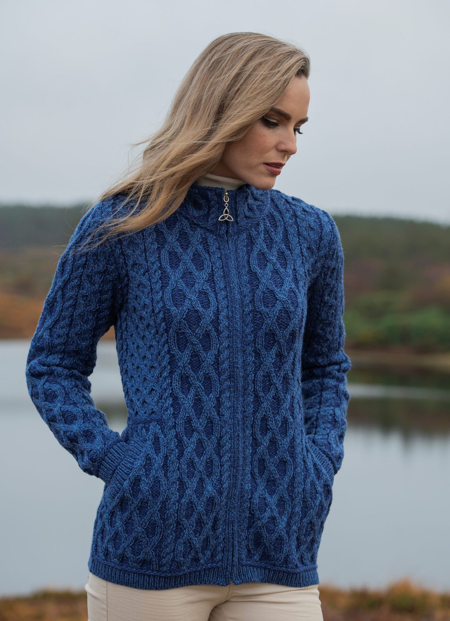 Aran Short-Zip Cardigan Sweater [2 Colors]