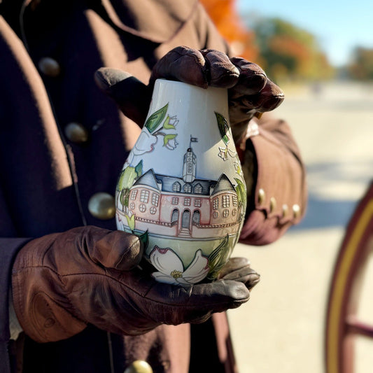 Historic Williamsburg 117/7 Vase