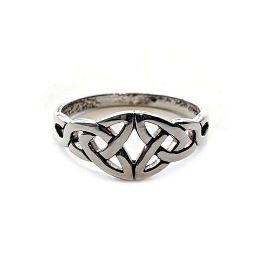 Double Trinity Knot Ring