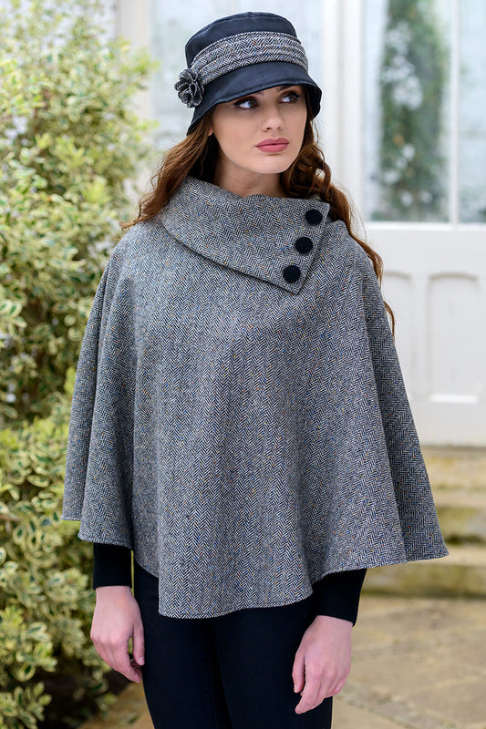 Irish Wool Tartan Poncho [8 Colors]